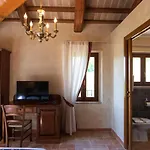 Di Montegiove イン *