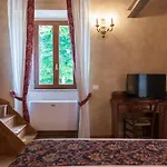 イン Di Montegiove *