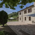 Di Montegiove ファーノ
